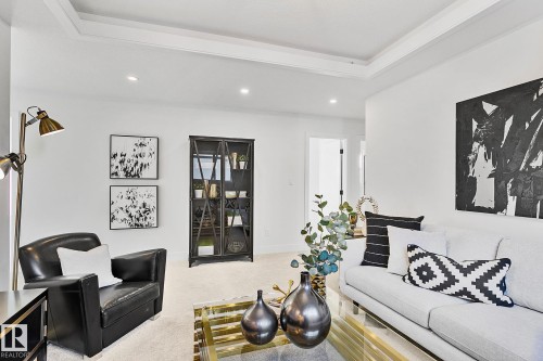 10404 70 Street, Edmonton, AB - Indoor