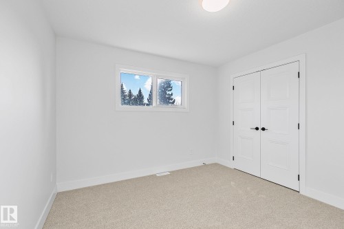 10404 70 Street, Edmonton, AB - Indoor Photo Showing Other Room
