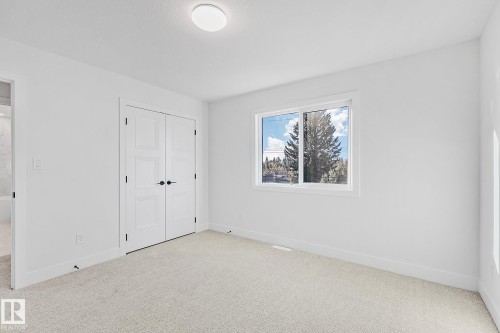 10404 70 Street, Edmonton, AB - Indoor Photo Showing Other Room
