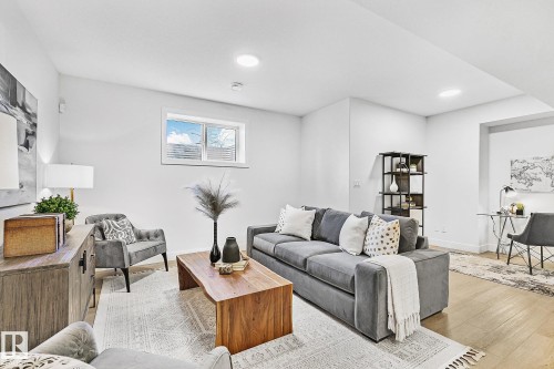 10404 70 Street, Edmonton, AB - Indoor Photo Showing Living Room