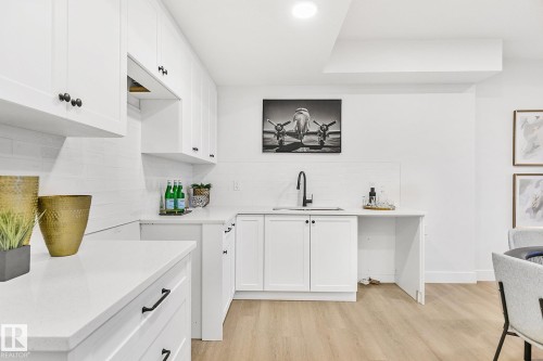 10404 70 Street, Edmonton, AB - Indoor Photo Showing Kitchen
