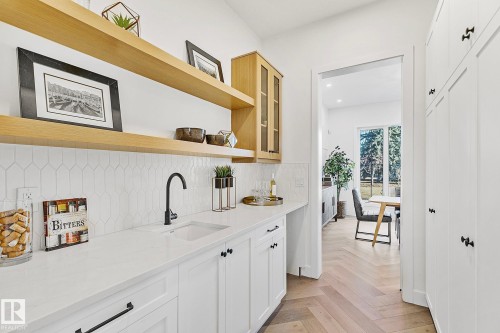 10404 70 Street, Edmonton, AB - Indoor Photo Showing Other Room