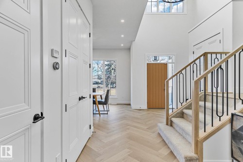 10404 70 Street, Edmonton, AB - Indoor Photo Showing Other Room