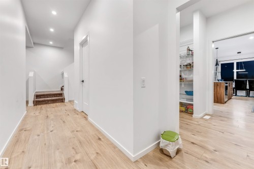 6205 46 Avenue, Beaumont, AB - Indoor Photo Showing Other Room