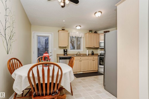 10105 105 Street, Morinville, AB - Indoor