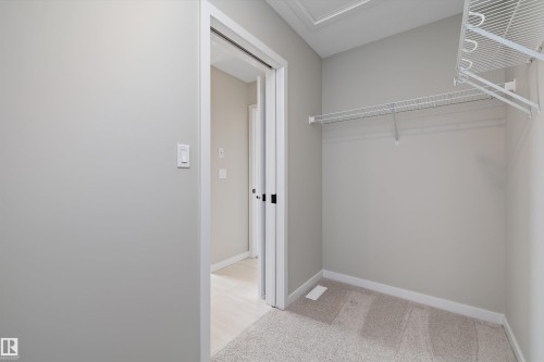 View of closet - 4544 Kinsella Link, Edmonton, AB - Indoor