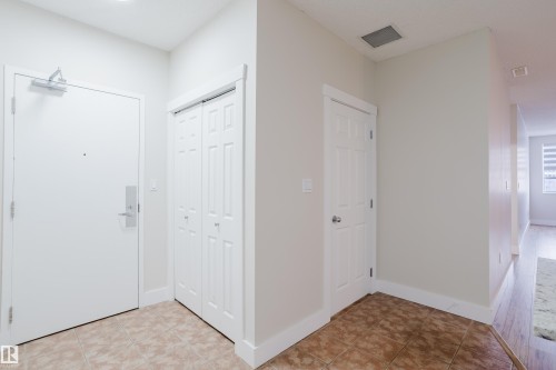 506 9919 105 Street, Edmonton, AB - Indoor Photo Showing Other Room