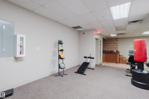 506 9919 105 Street, Edmonton, AB - Indoor