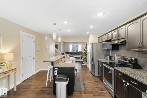 1711 56 Street Sw, Edmonton, AB - Indoor Photo Showing Kitchen With Stainless Steel Kitchen With Upgraded Kitchen