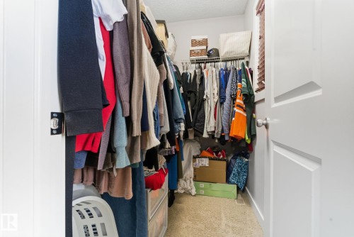 1711 56 Street Sw, Edmonton, AB - Indoor With Storage