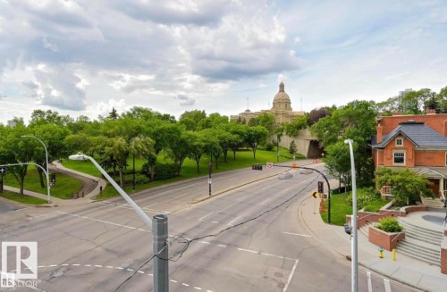 201 9707 106 Street, Edmonton, AB - Outdoor