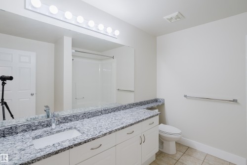 407 9919 105 Street, Edmonton, AB - Indoor Photo Showing Bathroom