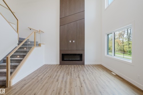 2512 213 Street, Edmonton, AB - Indoor Photo Showing Other Room