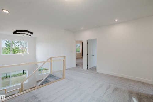 2512 213 Street, Edmonton, AB - Indoor Photo Showing Other Room