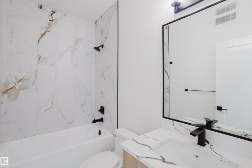 2512 213 Street, Edmonton, AB - Indoor Photo Showing Bathroom