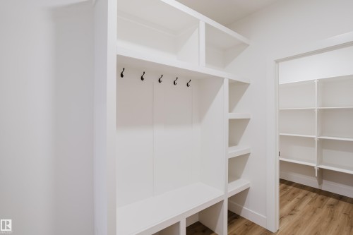 2512 213 Street, Edmonton, AB - Indoor With Storage