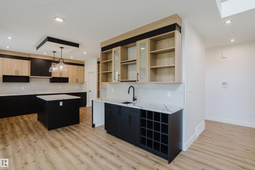 2512 213 Street, Edmonton, AB - Indoor Photo Showing Kitchen