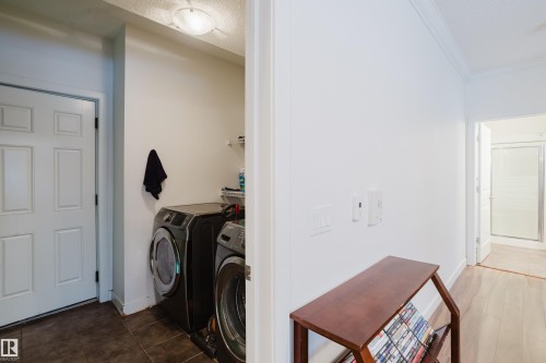 98 7293 South Terwillegar Drive, Edmonton, AB - Indoor Photo Showing Laundry Room
