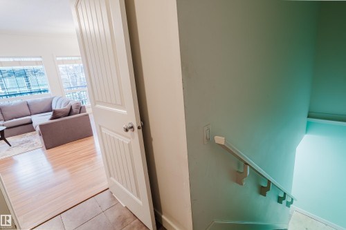 98 7293 South Terwillegar Drive, Edmonton, AB - Indoor Photo Showing Other Room