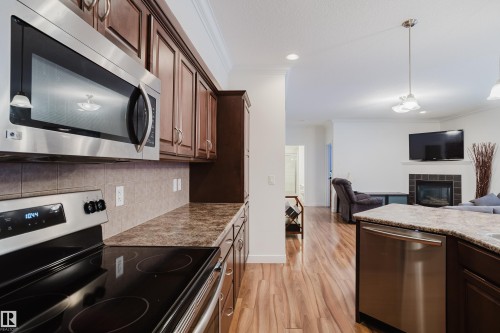 98 7293 South Terwillegar Drive, Edmonton, AB - Indoor Photo Showing Kitchen With Stainless Steel Kitchen