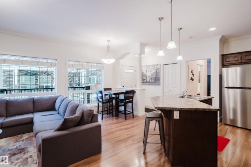 98 7293 South Terwillegar Drive, Edmonton, AB - Indoor