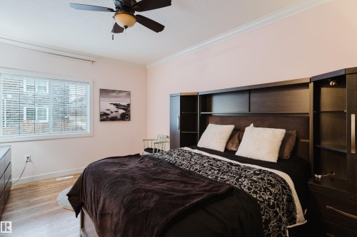 98 7293 South Terwillegar Drive, Edmonton, AB - Indoor Photo Showing Bedroom