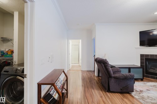 98 7293 South Terwillegar Drive, Edmonton, AB - Indoor Photo Showing Other Room
