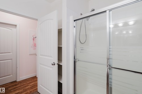 98 7293 South Terwillegar Drive, Edmonton, AB - Indoor Photo Showing Bathroom