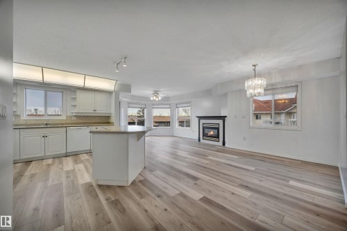 419 6703 172 Street, Edmonton, AB - Indoor Photo Showing Kitchen