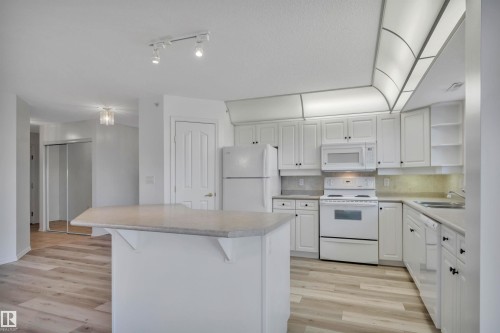 419 6703 172 Street, Edmonton, AB - Indoor Photo Showing Kitchen With Double Sink