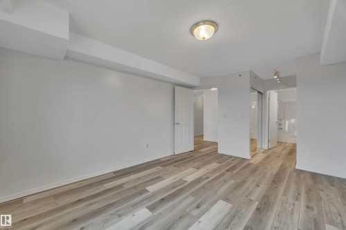 419 6703 172 Street, Edmonton, AB - Indoor Photo Showing Other Room