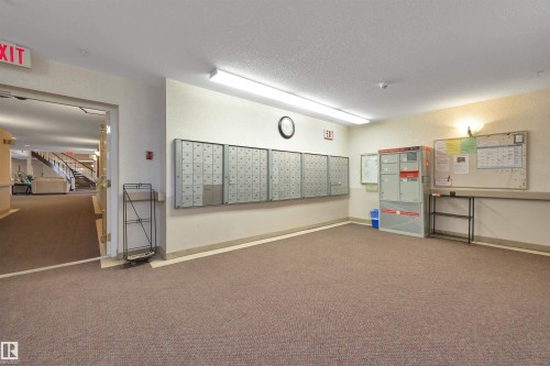 419 6703 172 Street, Edmonton, AB - Indoor Photo Showing Other Room