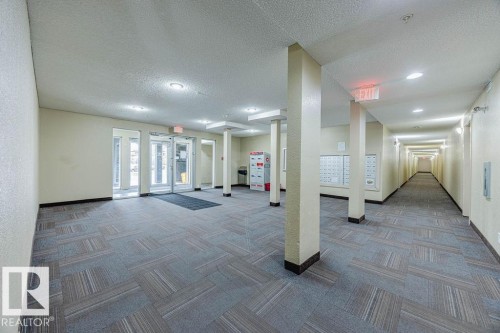 219 530 Watt Boulevard, Edmonton, AB - Indoor Photo Showing Other Room