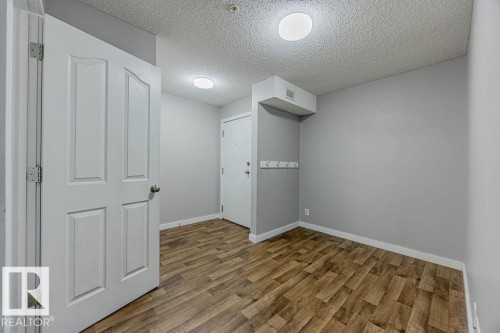 219 530 Watt Boulevard, Edmonton, AB - Indoor Photo Showing Other Room