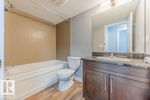 219 530 Watt Boulevard, Edmonton, AB - Indoor Photo Showing Bathroom
