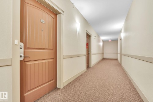 407 17407 99 Avenue, Edmonton, AB - Indoor Photo Showing Other Room