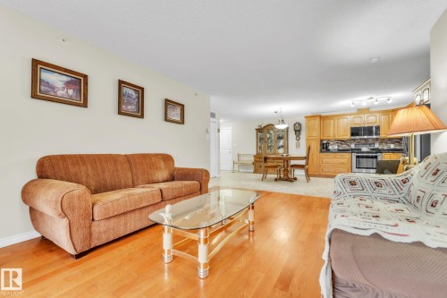 407 17407 99 Avenue, Edmonton, AB - Indoor Photo Showing Living Room