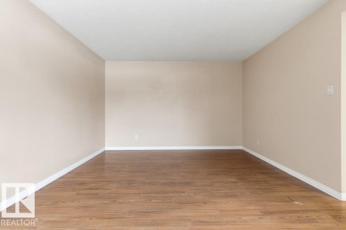 196 Roseland Village, Edmonton, AB - Indoor Photo Showing Other Room