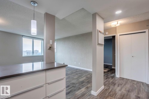 1702 9916 113 Street, Edmonton, AB - Indoor Photo Showing Other Room