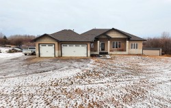 2A 1319 TWP RD 510  Rural Parkland County, AB T7Y 2N2