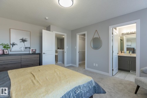 307 27 Street, Edmonton, AB - Indoor Photo Showing Bedroom