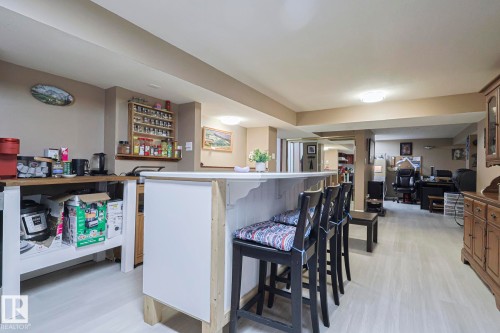 4032 77 Street, Edmonton, AB - Indoor