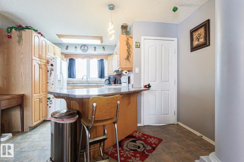 4032 77 Street, Edmonton, AB - Indoor Photo Showing Other Room