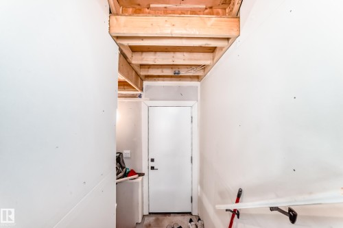 520 Bluff Lane, Leduc, AB - Indoor