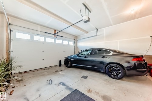 520 Bluff Lane, Leduc, AB - Indoor Photo Showing Garage