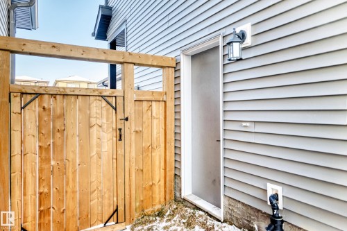 520 Bluff Lane, Leduc, AB - Outdoor