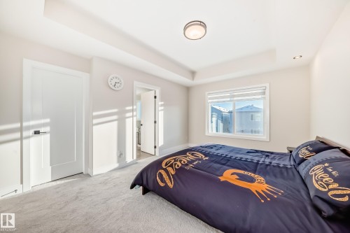 520 Bluff Lane, Leduc, AB - Indoor Photo Showing Bedroom