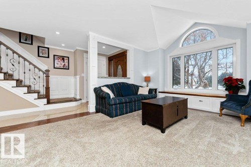 912 110A Street Nw, Edmonton, AB - Indoor