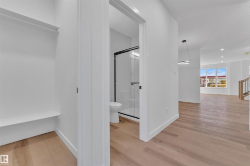 9652 63 Ave, Edmonton, AB - Indoor Photo Showing Other Room