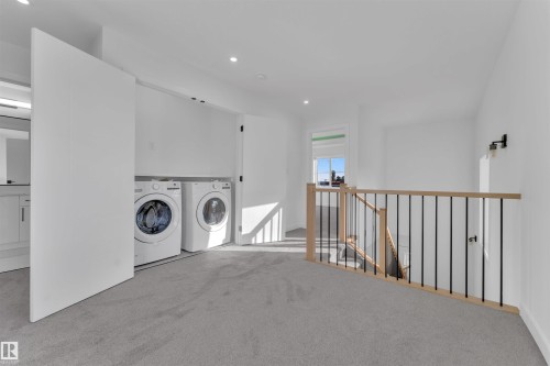 9652 63 Ave, Edmonton, AB - Indoor Photo Showing Laundry Room